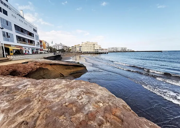 Home2book Modern Retreat With Pool & Terrace