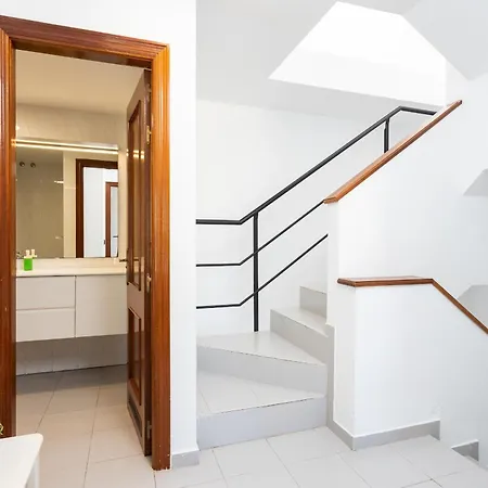 아파트 Home2book Modern Retreat With Pool & Terrace