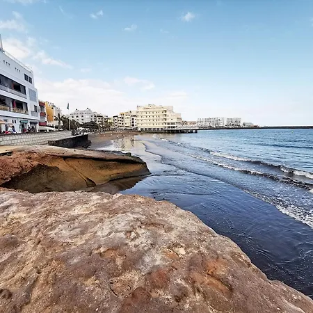 Home2book Modern Retreat With Pool Terrace